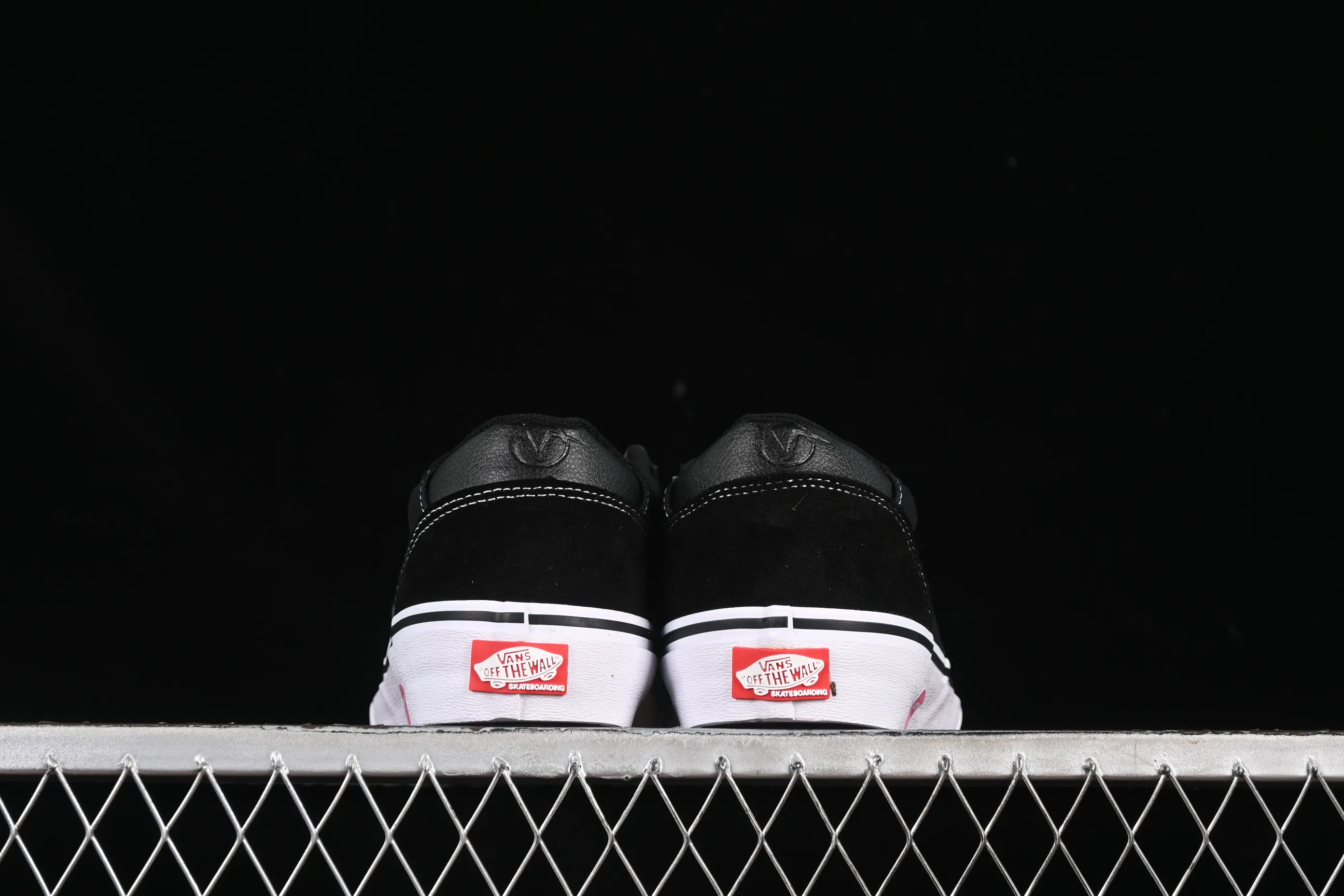 All categories Vans Vans series Vans Low Vans low-top Vans Rowan Skate Boarding Classic and versatile lightweight and comfortable professional skateboard shoes VN0A4TZCY28